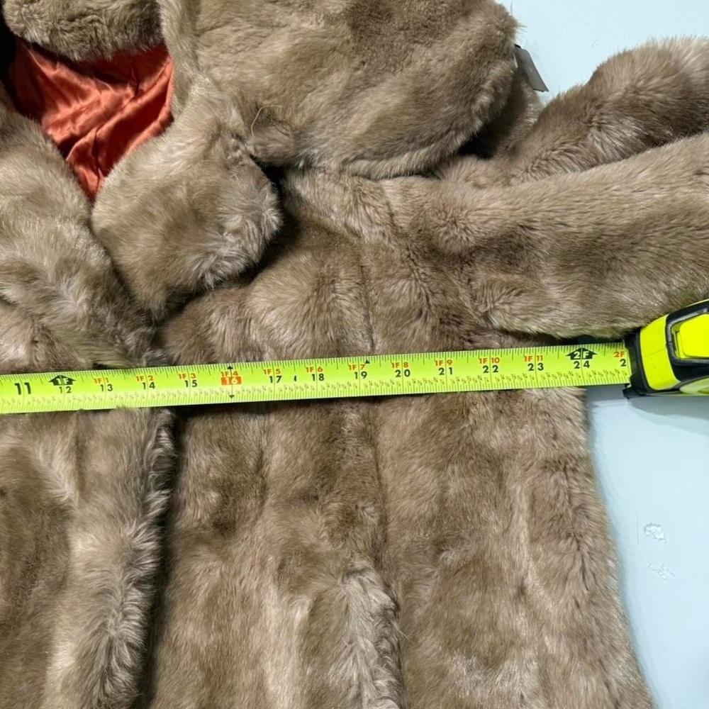 Vintage Paris Faux‎ Fur Coat ✨ Tissavel France | Old Money Winter - Picture 4 of 7